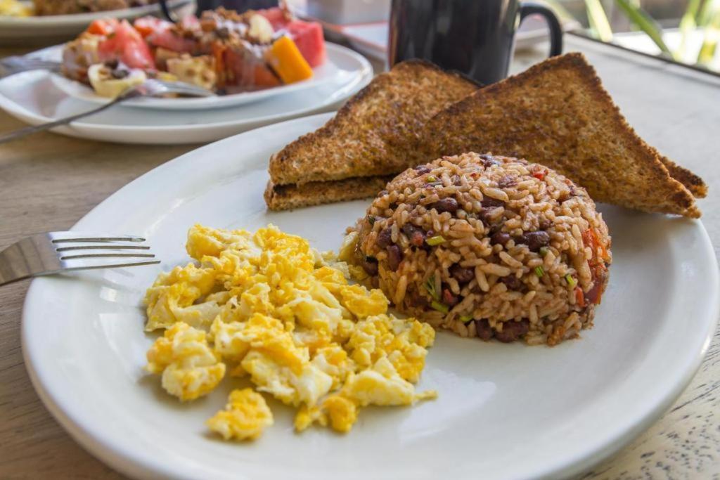 סן חוזה Sura Bed And Breakfast מראה חיצוני תמונה