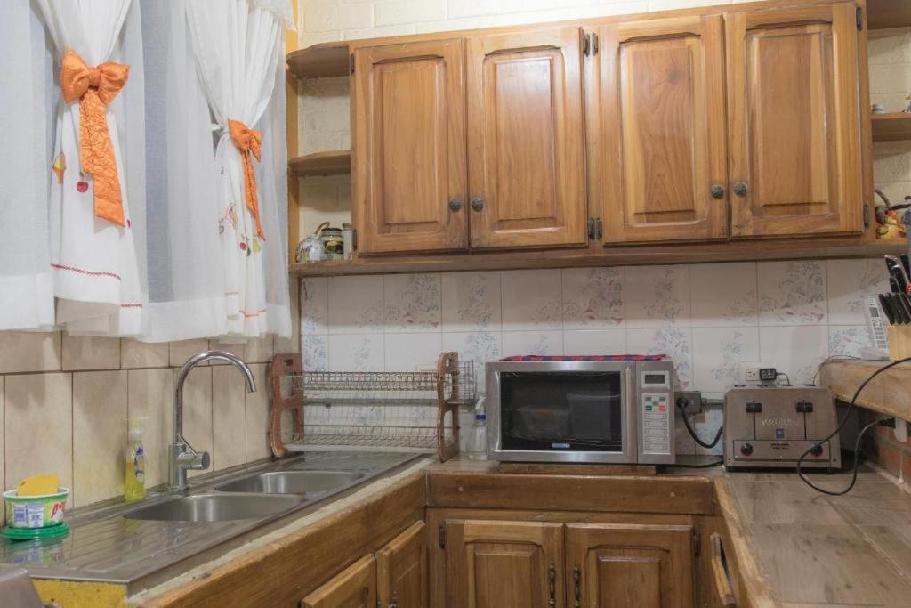 סן חוזה Sura Bed And Breakfast מראה חיצוני תמונה