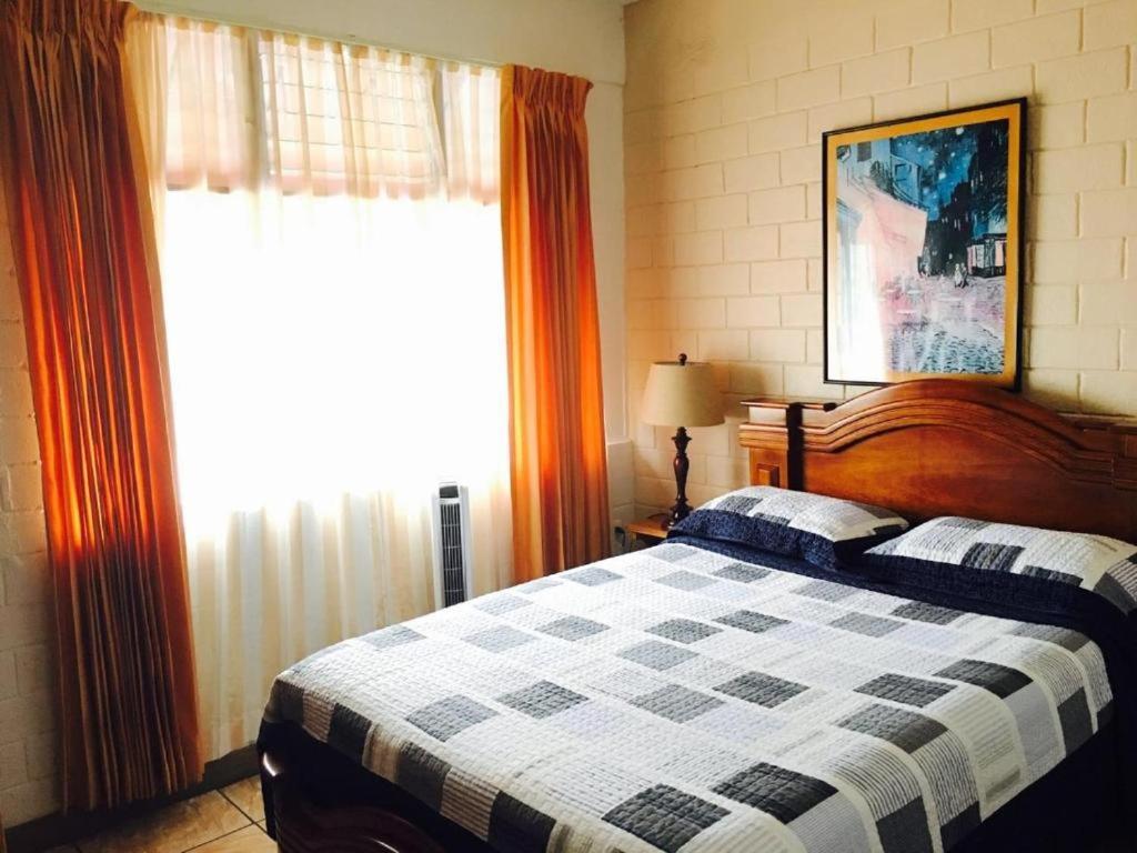 סן חוזה Sura Bed And Breakfast מראה חיצוני תמונה